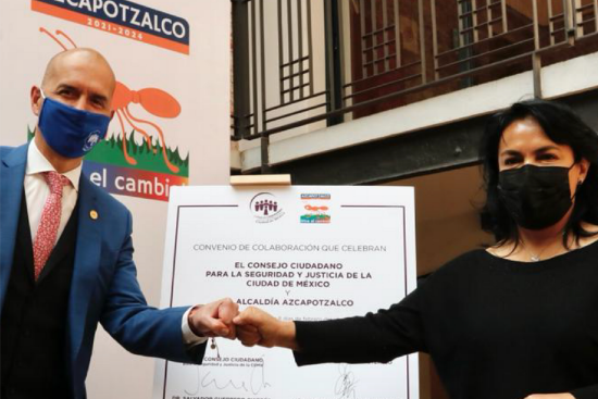 Firmamos convenio con la Alcaldesa